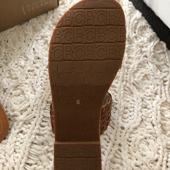 BC brand woven slide sandals size 6 - Picture 3 of 5